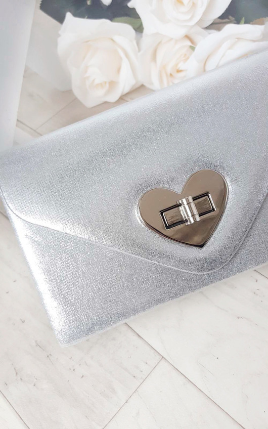 Lilly Metallic Heart Detail Clutch Bag Lilly Metallic Heart Detail Clutch Bag