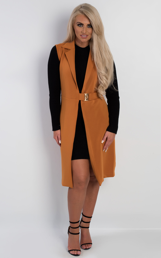 Knight Belted Sleeveless Coat Knight Belted Sleeveless Coat