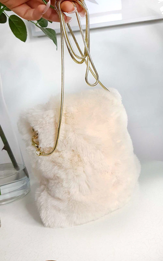 Dills Fluffy Shoulder Bag Dills Fluffy Shoulder Bag