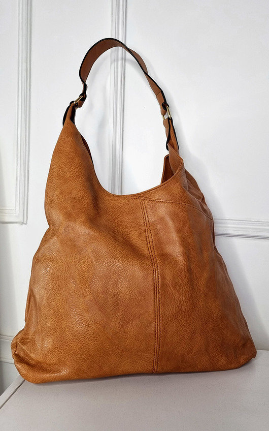 Evie Faux Leather Shoulder Bag Evie Faux Leather Shoulder Bag