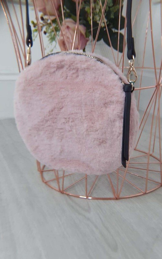 Kate Fluffy Round Crossbody Bag Kate Fluffy Round Crossbody Bag