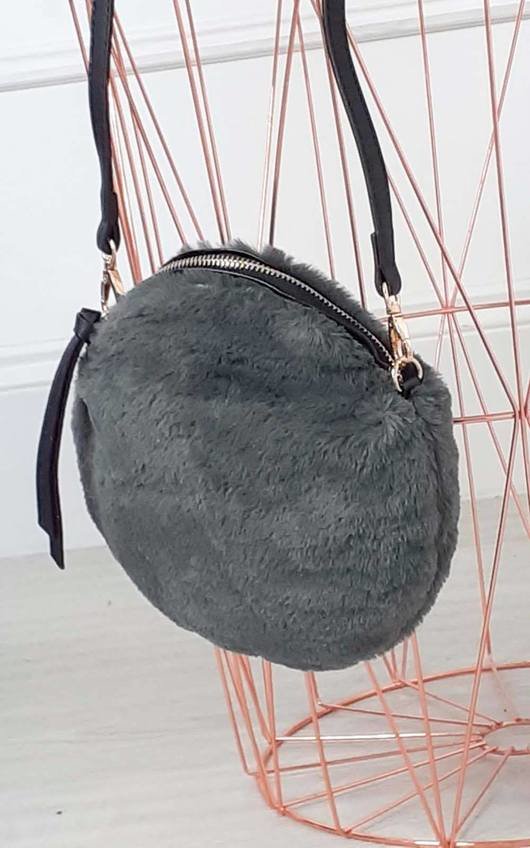 Kate Fluffy Round Crossbody Bag Kate Fluffy Round Crossbody Bag