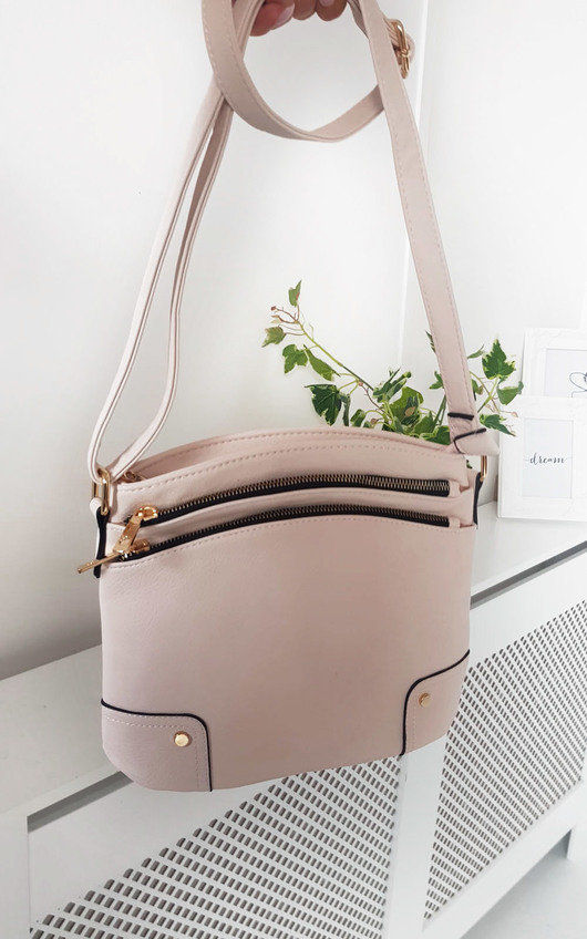 Kathy Gold Detail Cross Body Bag Kathy Gold Detail Cross Body Bag