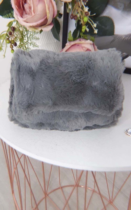 Misha Fluffy Shoulder Bag Misha Fluffy Shoulder Bag