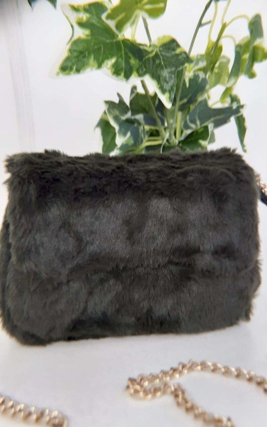 Misha Fluffy Shoulder Bag Misha Fluffy Shoulder Bag