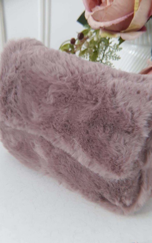 Misha Fluffy Shoulder Bag Misha Fluffy Shoulder Bag