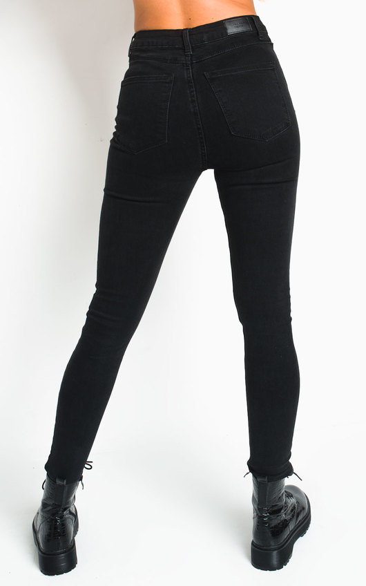 Sara Button Detail Skinny Jeans Sara Button Detail Skinny Jeans