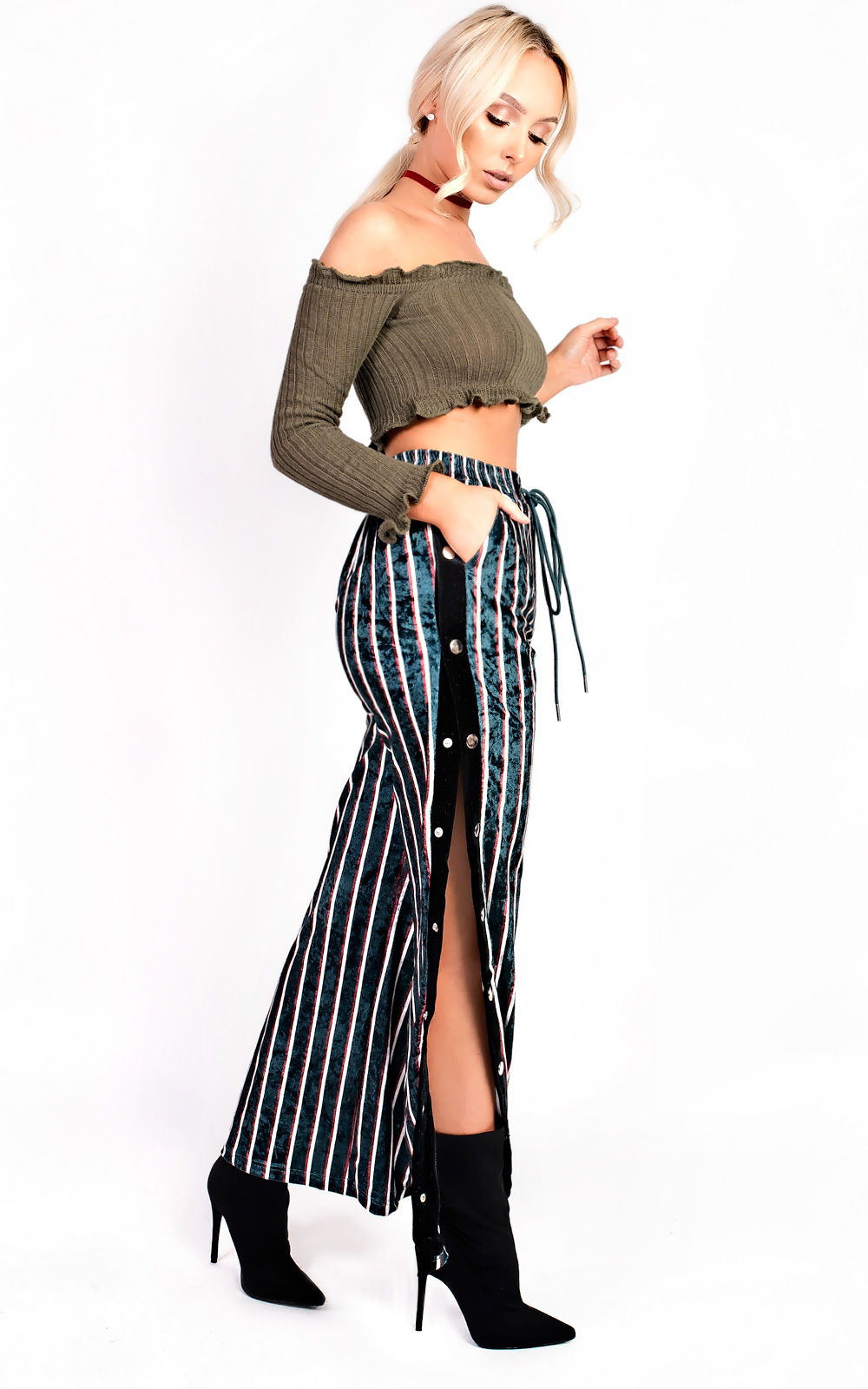 Brianna Ribbed Long Sleeved Crop Top Thumbnail