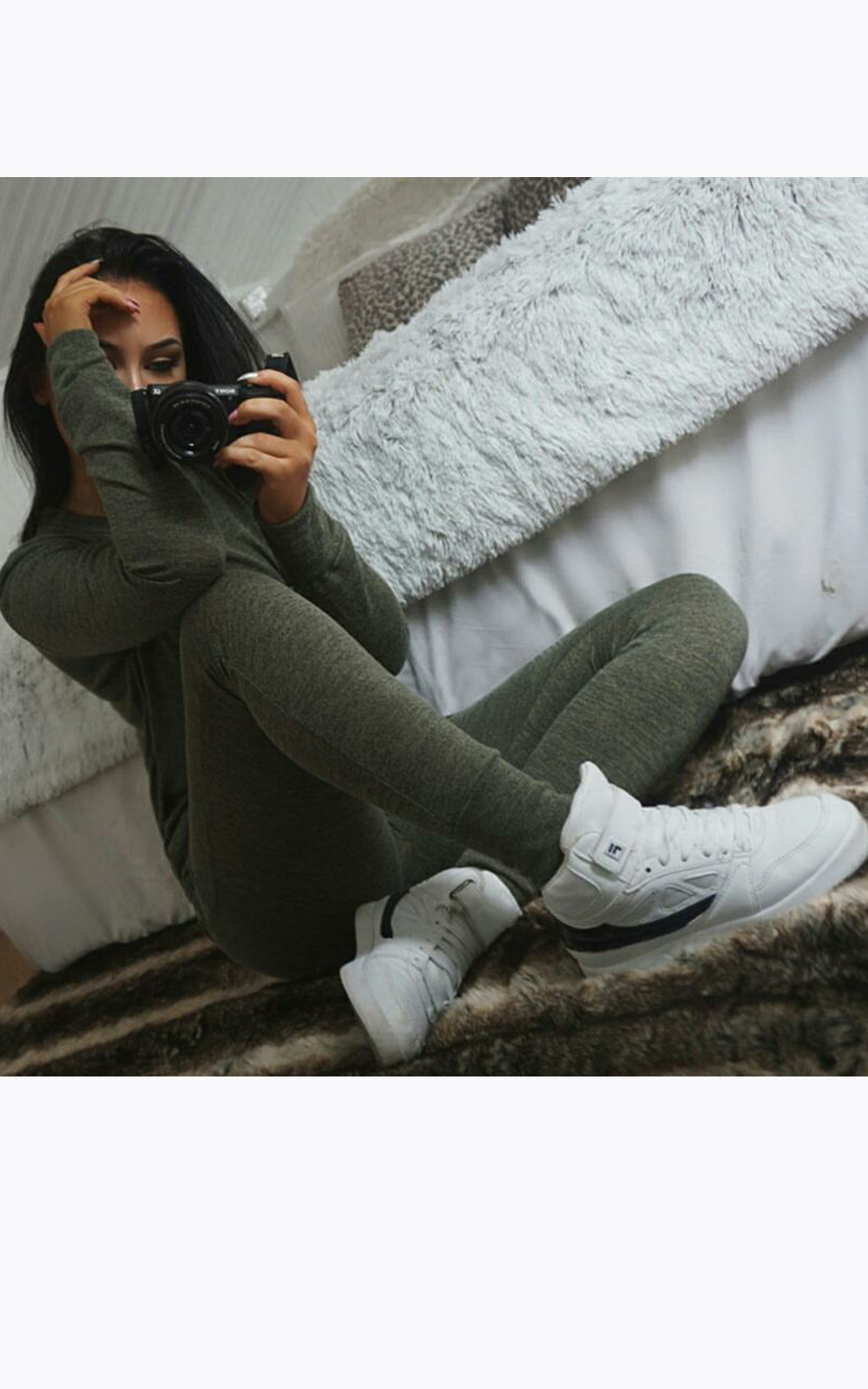 Lea Plain Jogger Set Thumbnail