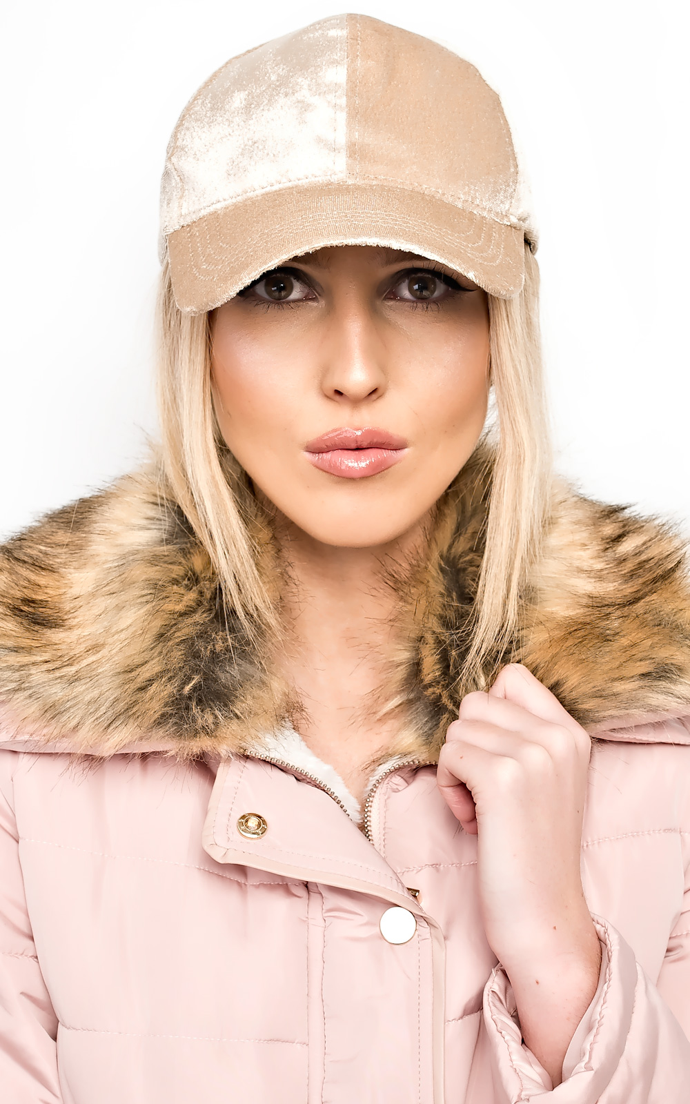 Mariella Velour Cap Mariella Velour Cap