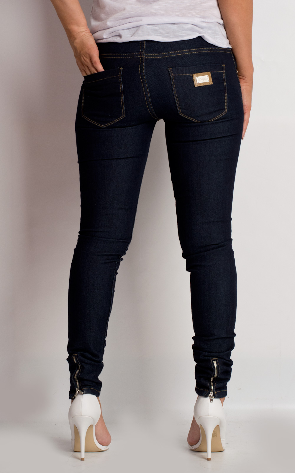 Phillipa Skinny Style Zip Detail Jeans Thumbnail