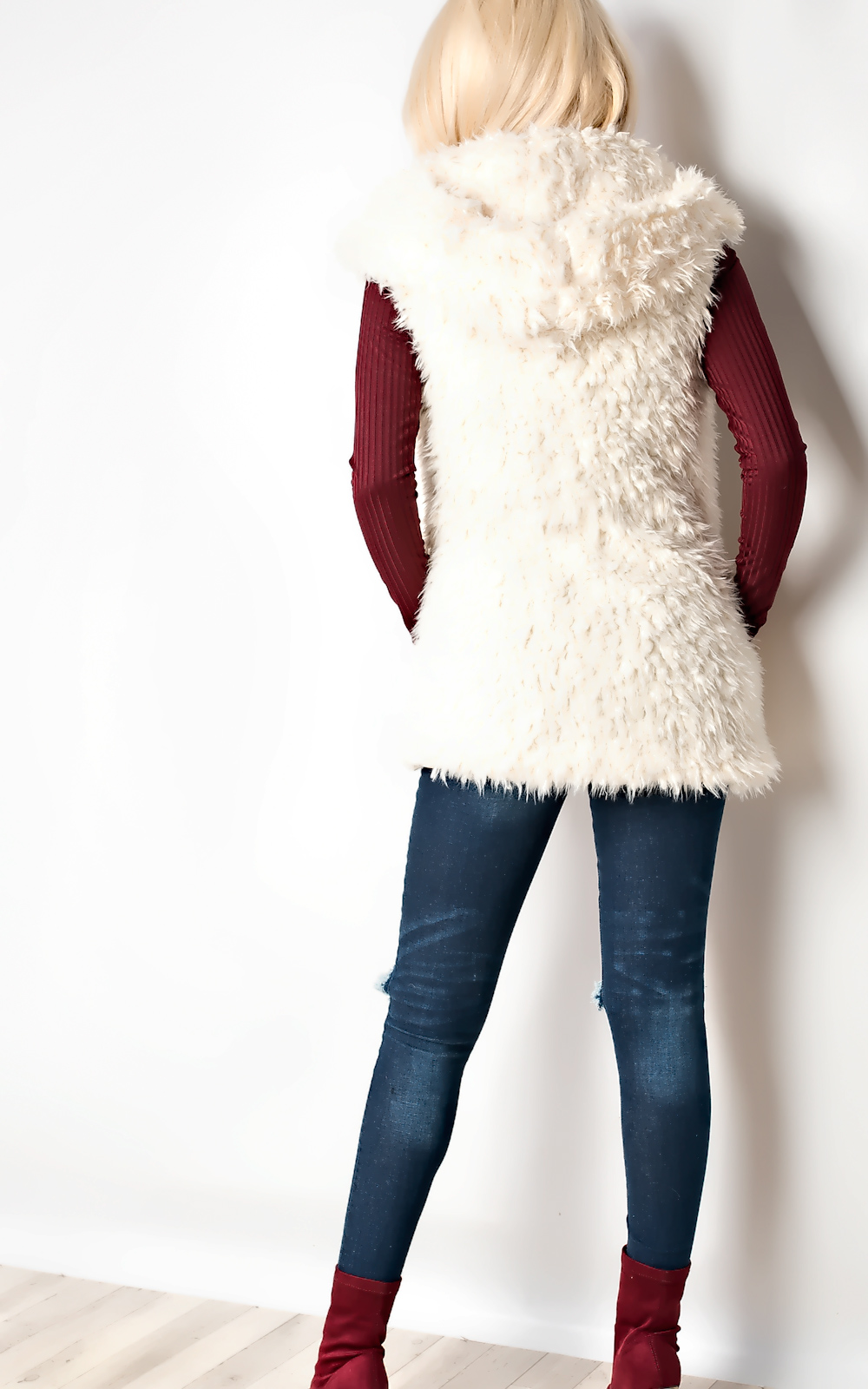 Sylvia Faux Fur Gilet in Cream ikrush