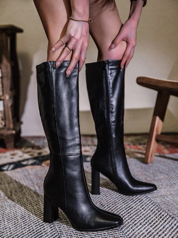 Tahlia Square Block Heeled Knee Point Toe Boots Thumbnail Tahlia Square Block Heeled Knee Point Toe Boots Thumbnail