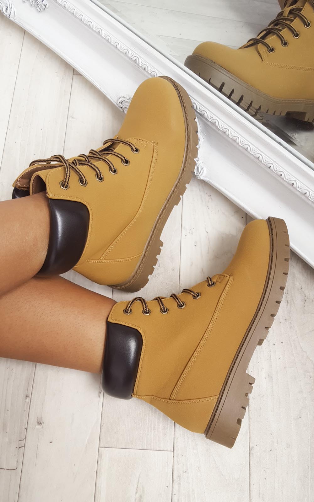Newlyn Desert Boots Thumbnail Newlyn Desert Boots Thumbnail