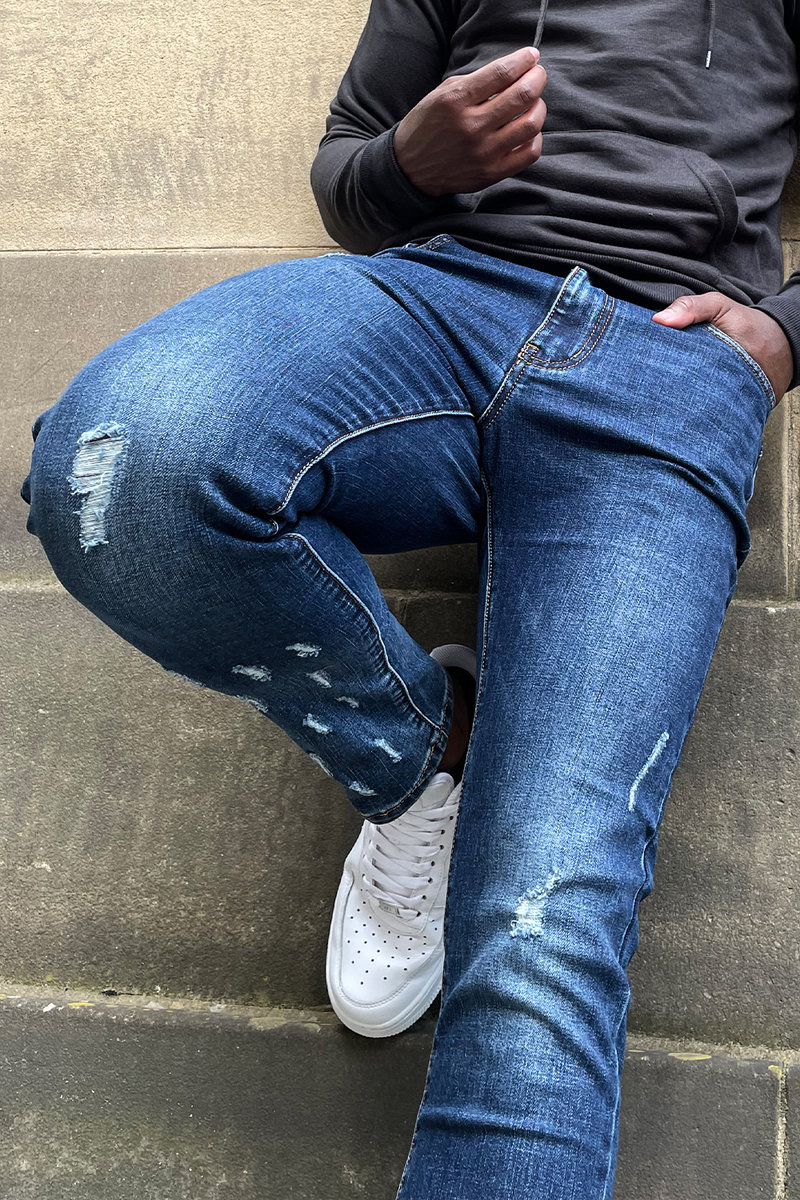 David Skinny Jeans With Knee Rips And Raw Hem Thumbnail David Skinny Jeans With Knee Rips And Raw Hem Thumbnail