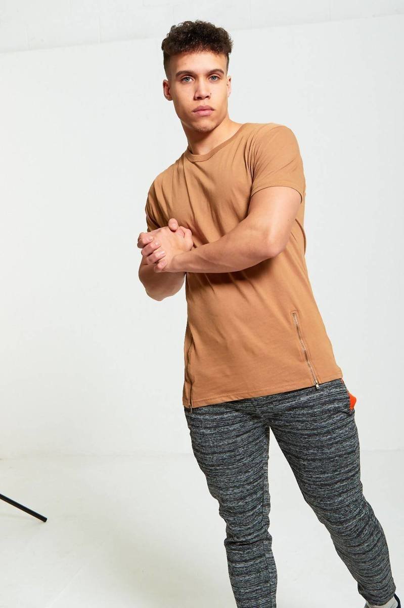Connor Longline Zipper T-Shirt Thumbnail Connor Longline Zipper T-Shirt Thumbnail