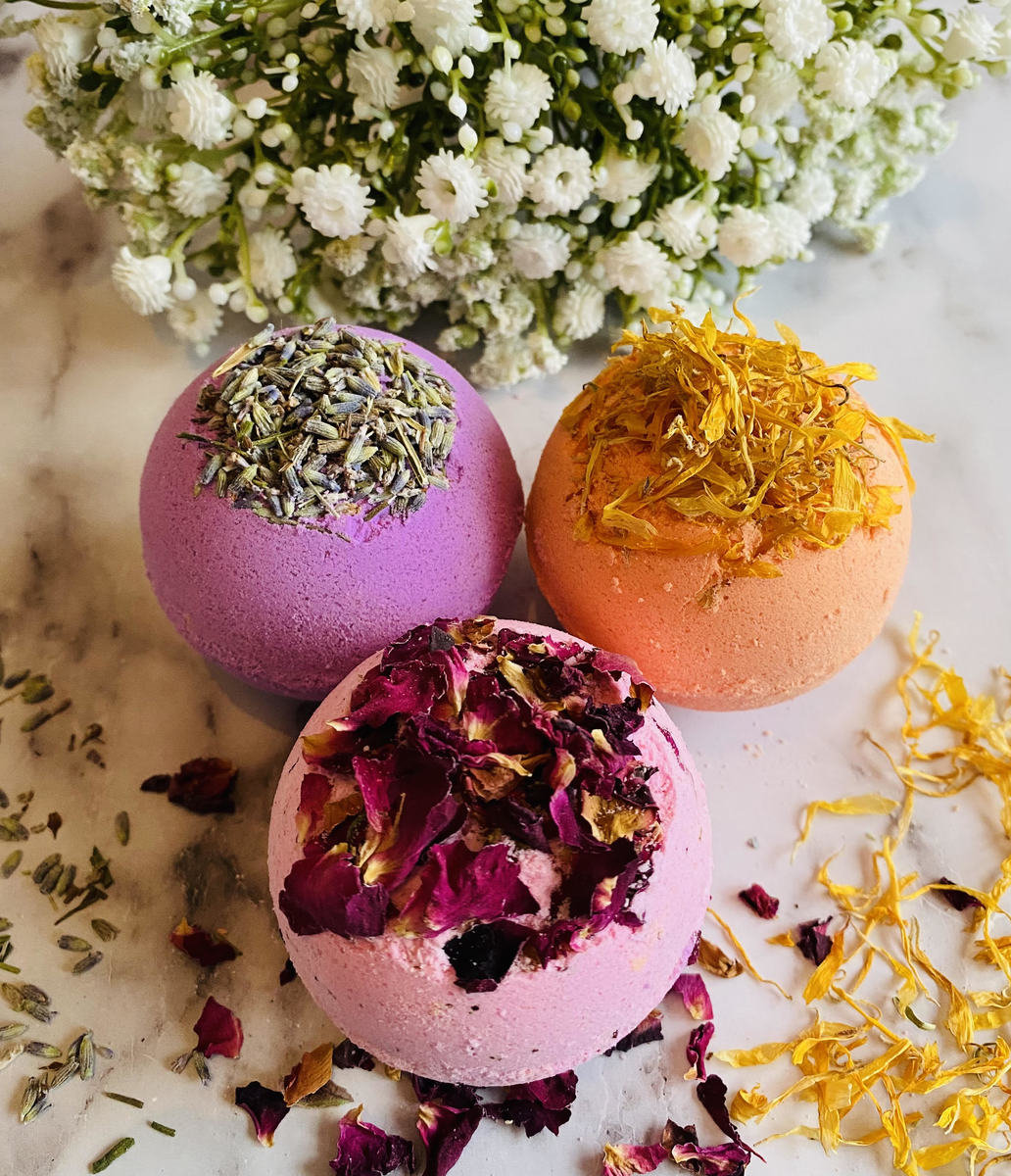 Luxury Floral Bath Bomb Trio Gift Set Thumbnail Luxury Floral Bath Bomb Trio Gift Set Thumbnail