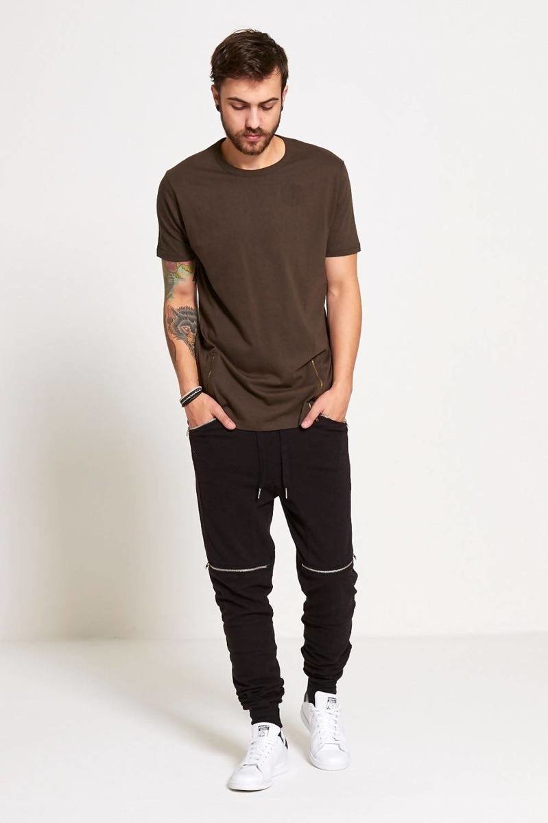 Connor Longline Zipper T-Shirt Thumbnail Connor Longline Zipper T-Shirt Thumbnail