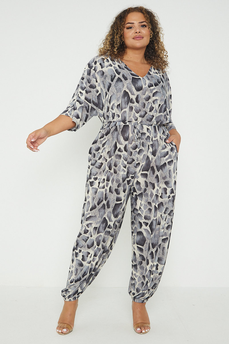 Elise Animal Print Tie Waist Plus Size Jumpsuit Thumbnail Elise Animal Print Tie Waist Plus Size Jumpsuit Thumbnail