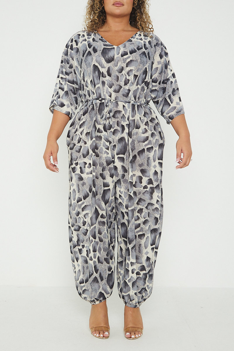 Elise Animal Print Tie Waist Plus Size Jumpsuit Thumbnail Elise Animal Print Tie Waist Plus Size Jumpsuit Thumbnail