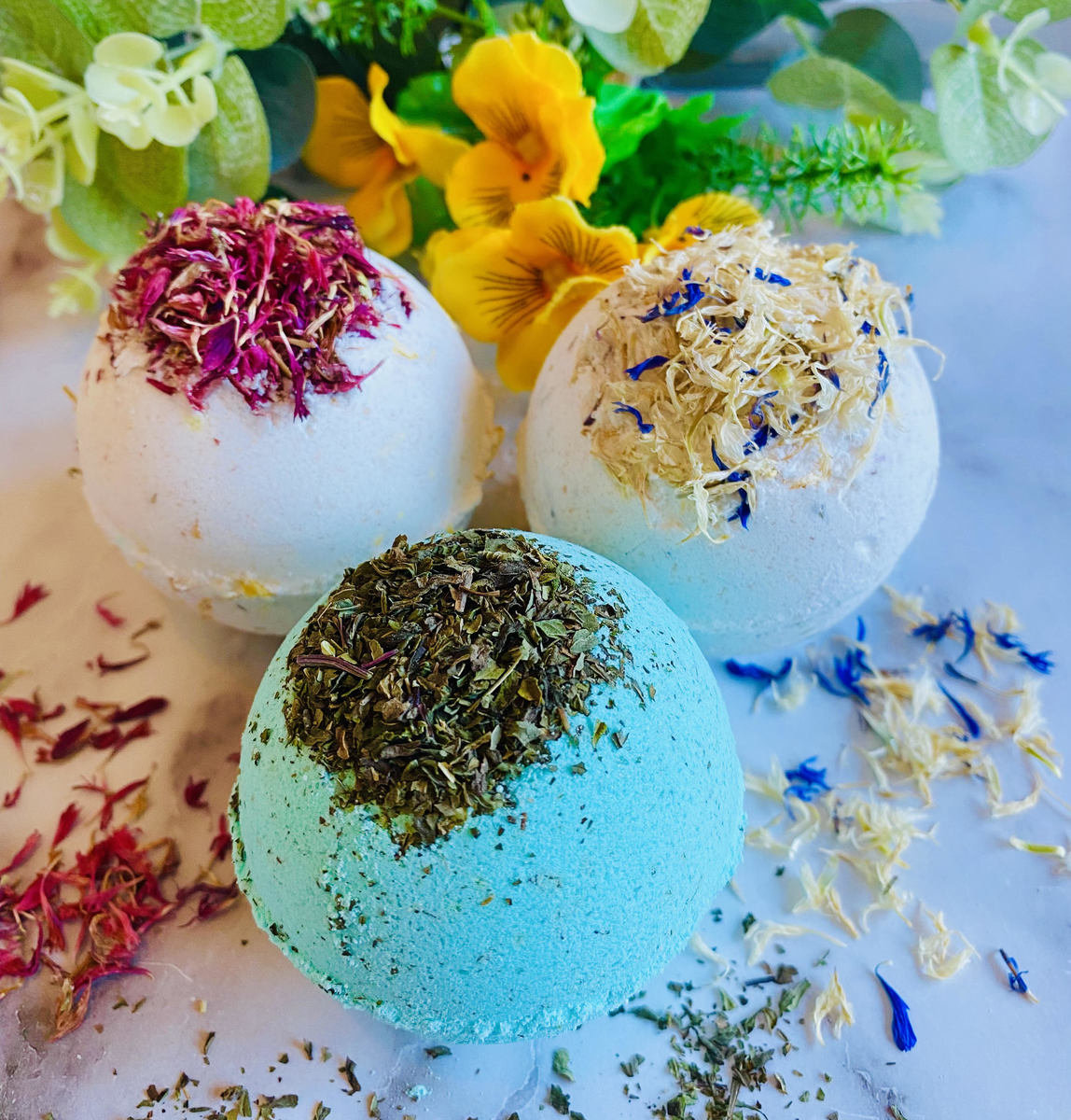 Luxury Aromatic Bath Bomb Trio Gift Set Thumbnail Luxury Aromatic Bath Bomb Trio Gift Set Thumbnail