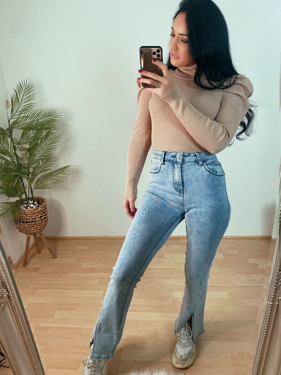 Zelda High-Waisted Split Flared Jeans Zelda High-Waisted Split Flared Jeans