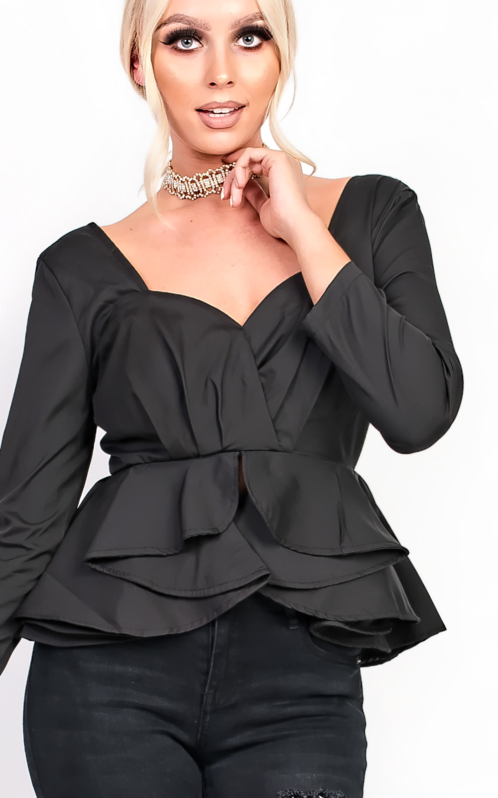 Haylia Longed Sleeve Peplum Top 