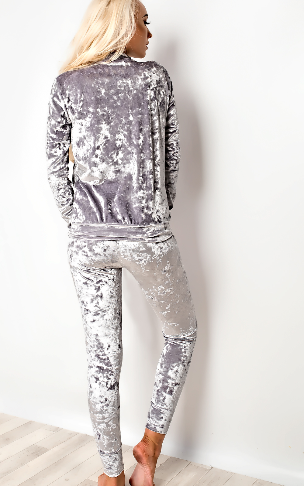 Amelia Crushed Velvet Jogger Set in Grey ikrush