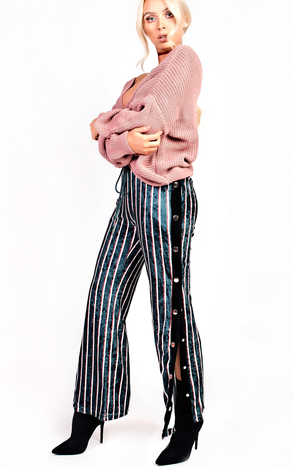 Kim Knitted Knot Cropped Jumper Thumbnail Kim Knitted Knot Cropped Jumper Thumbnail