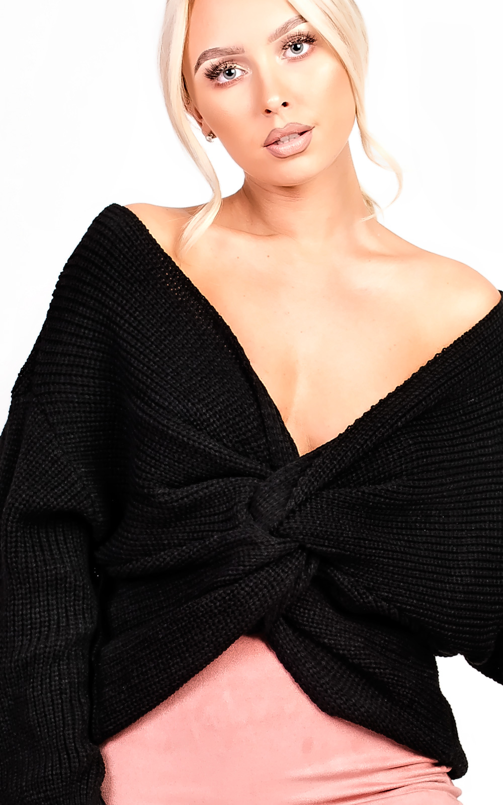 Kim Knitted Knot Cropped Jumper Kim Knitted Knot Cropped Jumper