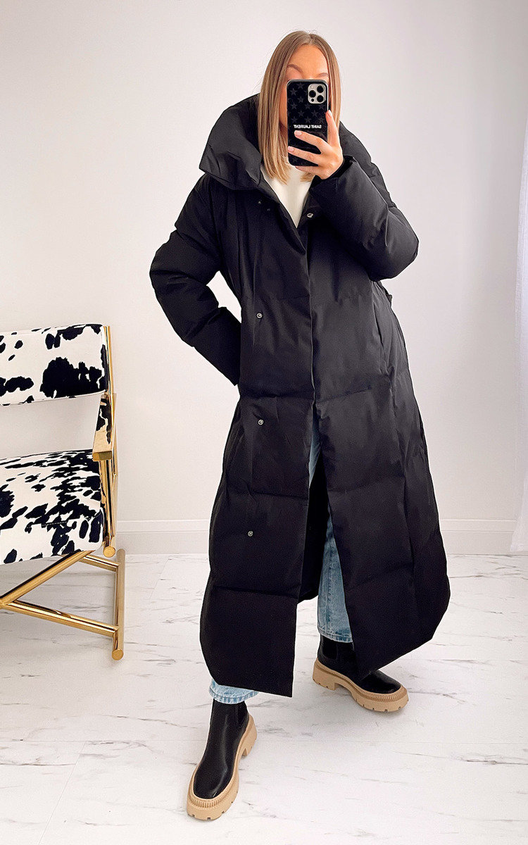 Addison Oversized Belted Puffer Coat in Black | ikrush