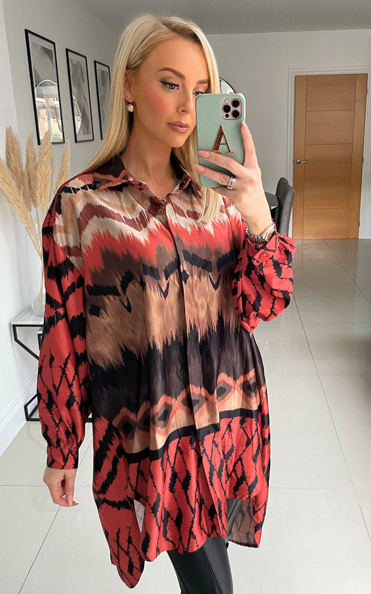 Adrianna Printed Drop Hem Blouse Adrianna Printed Drop Hem Blouse