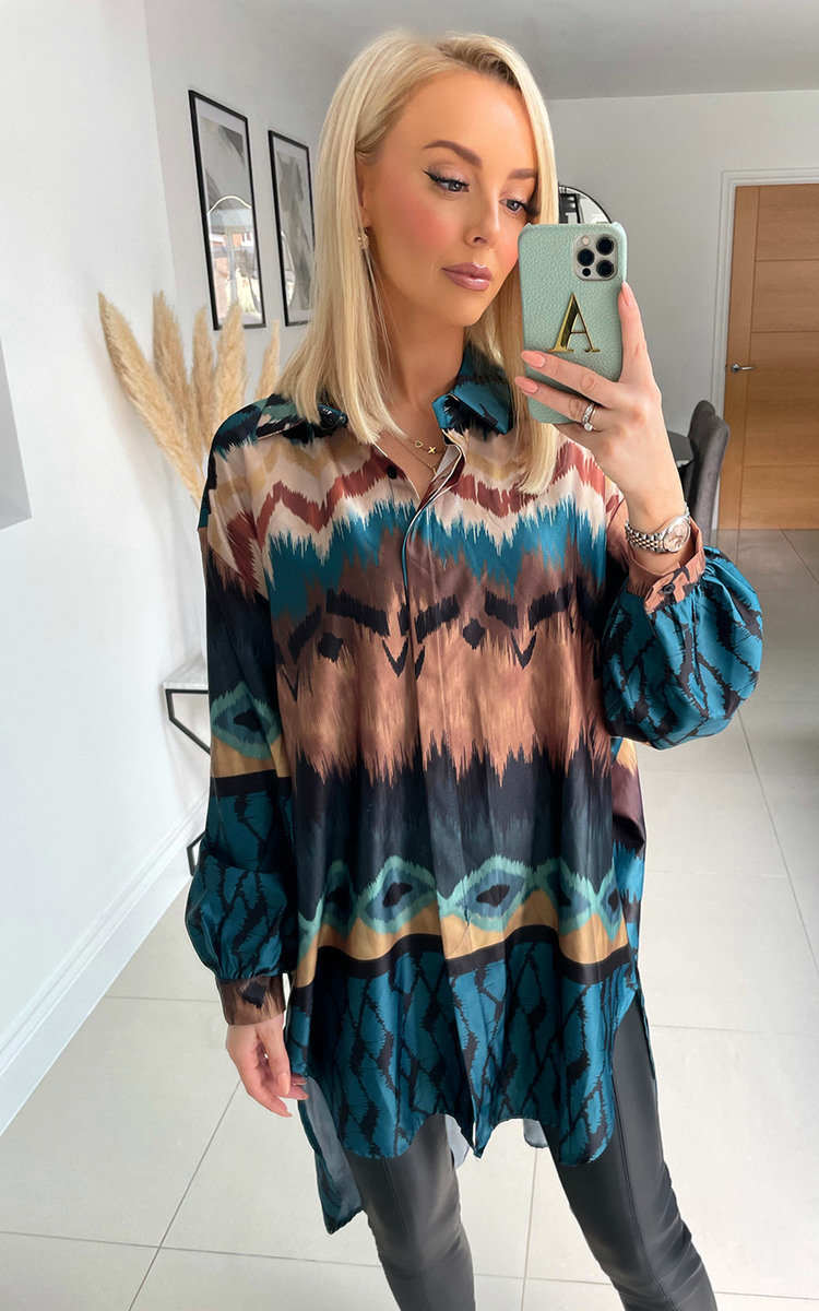Adrianna Printed Drop Hem Blouse Thumbnail Adrianna Printed Drop Hem Blouse Thumbnail