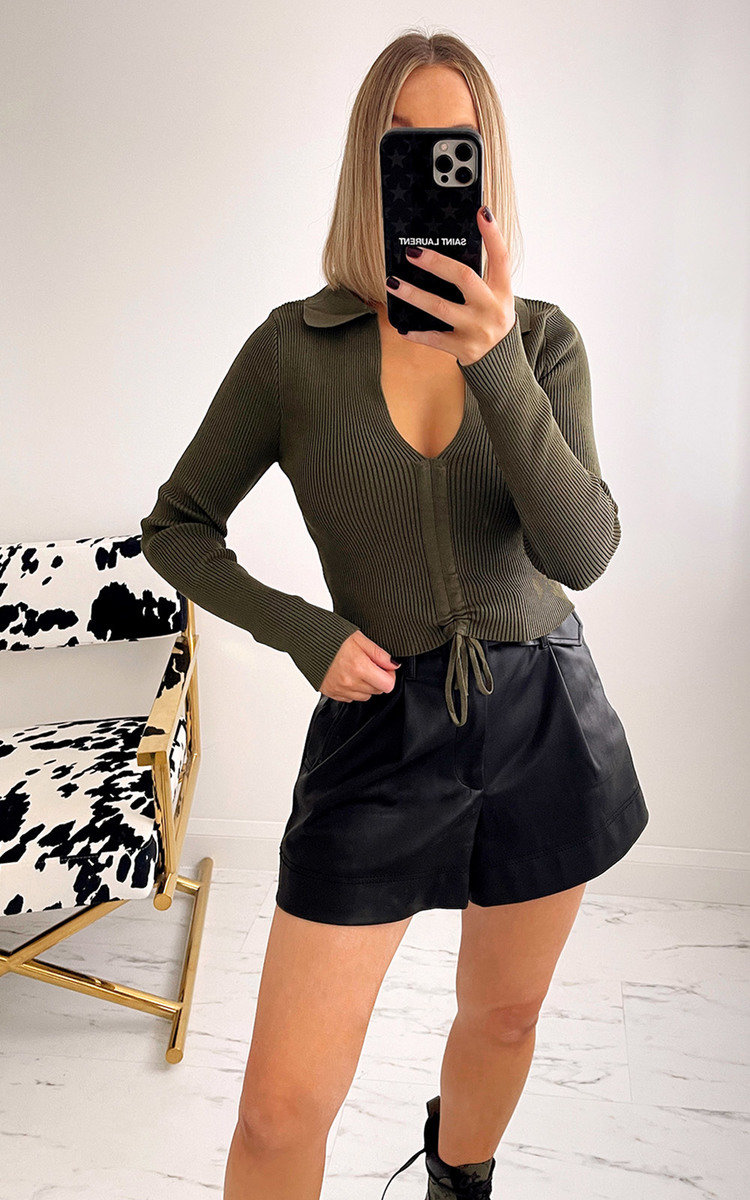 Amy Ribbed Top with Ruched Detail Thumbnail