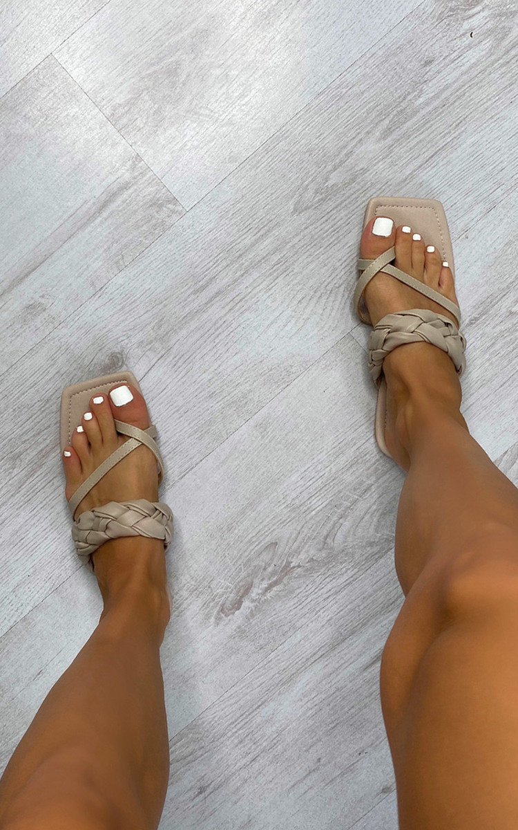 Astra Woven Sliders Thumbnail Astra Woven Sliders Thumbnail