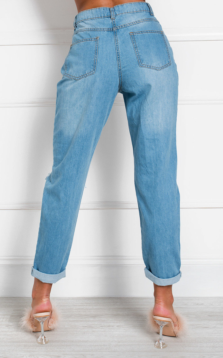 straight leg jeans light wash
