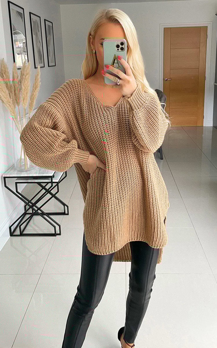 Becca Longline Knitted Jumper with Balloon Sleeves Thumbnail Becca Longline Knitted Jumper with Balloon Sleeves Thumbnail
