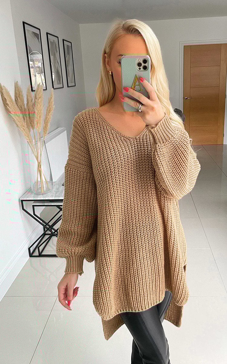 Becca Longline Knitted Jumper with Balloon Sleeves Thumbnail Becca Longline Knitted Jumper with Balloon Sleeves Thumbnail