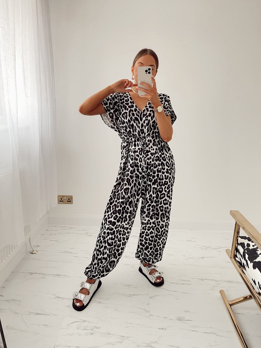 Bella Oversized Jumpsuit Thumbnail Bella Oversized Jumpsuit Thumbnail