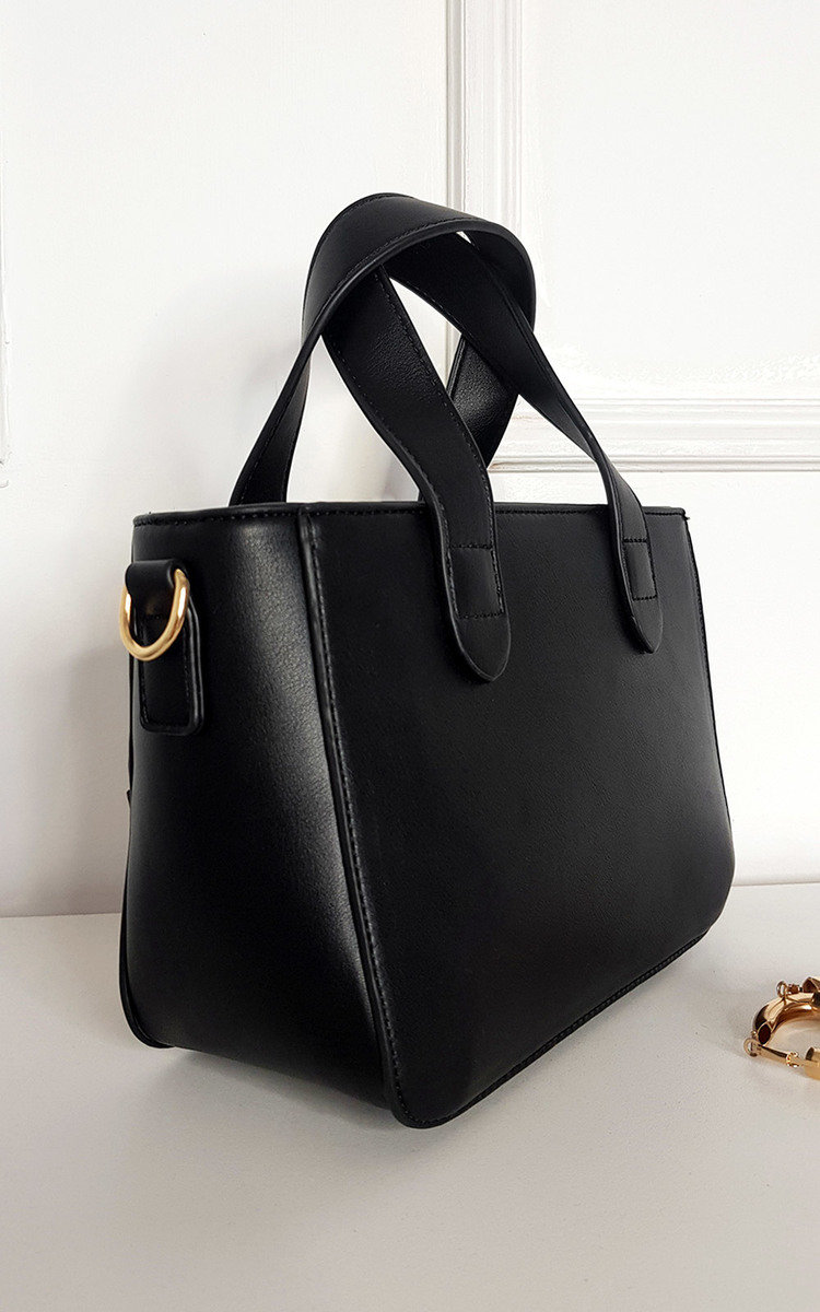 Claire Faux Leather Bag with Extreme Chain Detail Thumbnail Claire Faux Leather Bag with Extreme Chain Detail Thumbnail