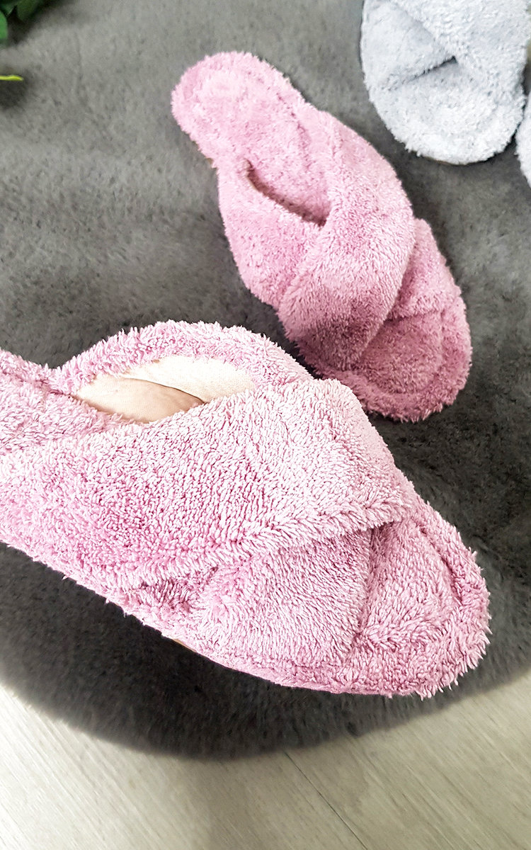 Daisy Teddy Fleece Slider Slippers Thumbnail Daisy Teddy Fleece Slider Slippers Thumbnail