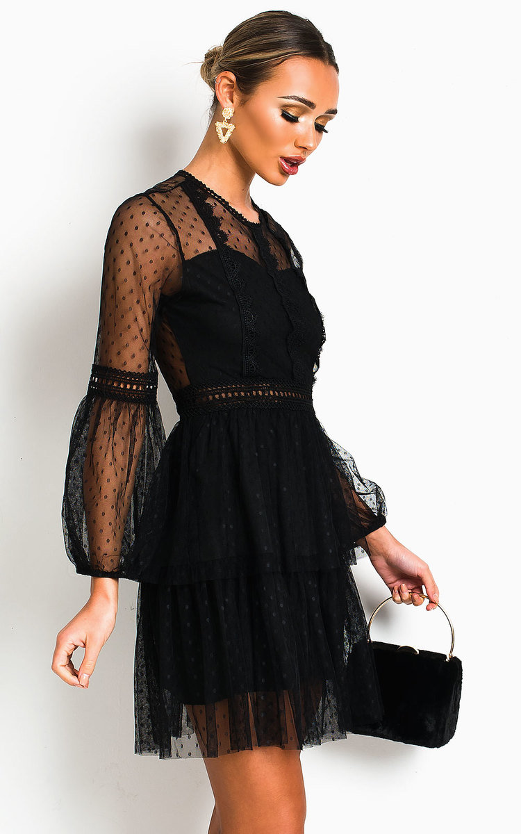 Daisyy Lace Shift Dress in Black | ikrush