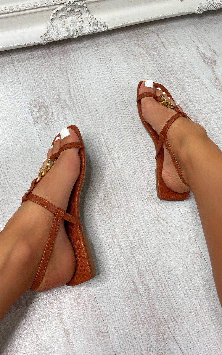 Dora Chain Detail Sandals Thumbnail Dora Chain Detail Sandals Thumbnail