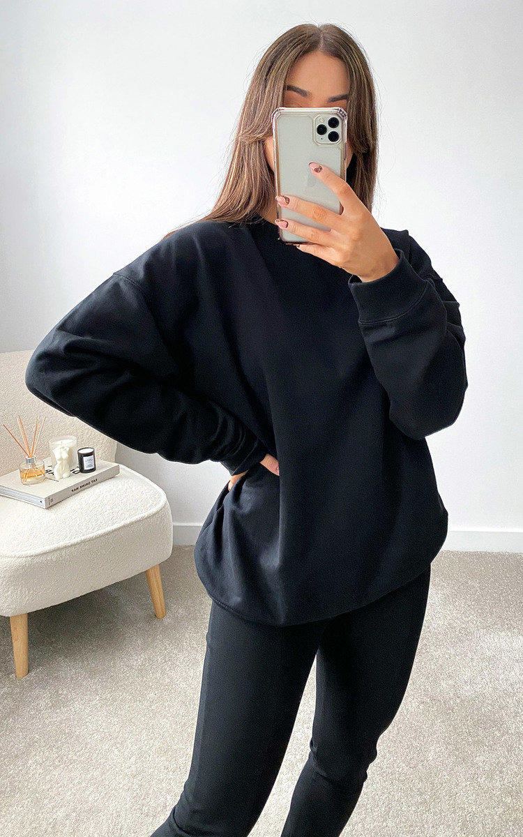 Dulcie Basic Sweatshirt Thumbnail Dulcie Basic Sweatshirt Thumbnail