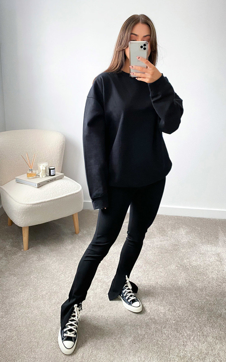 Dulcie Basic Sweatshirt Dulcie Basic Sweatshirt