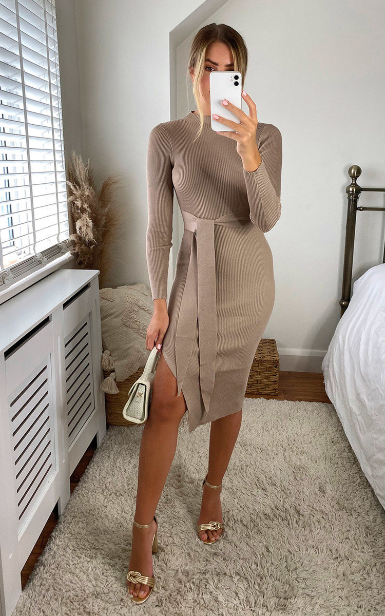 Eledi High Neck Belted Midi Dress Thumbnail Eledi High Neck Belted Midi Dress Thumbnail