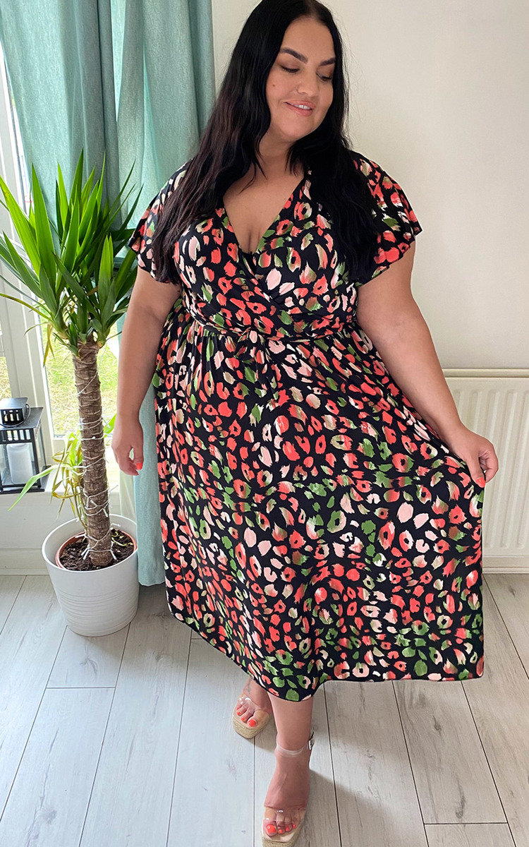 Eliana Animal Print Belted Plus Size Dress Thumbnail