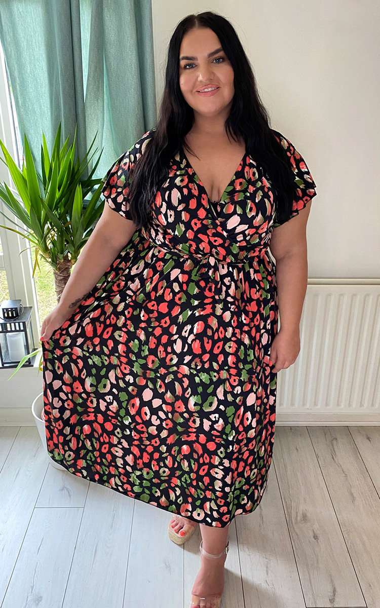 Eliana Animal Print Belted Plus Size Dress Eliana Animal Print Belted Plus Size Dress