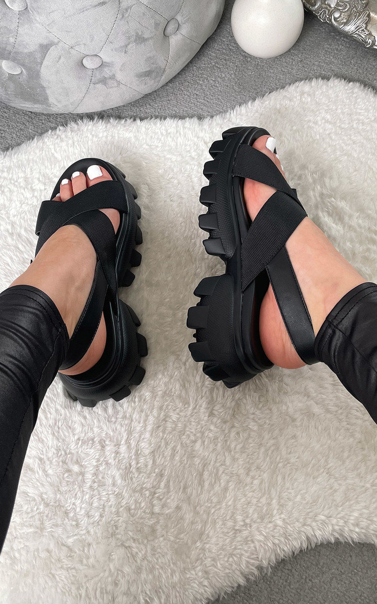 Farah Chunky Sandals