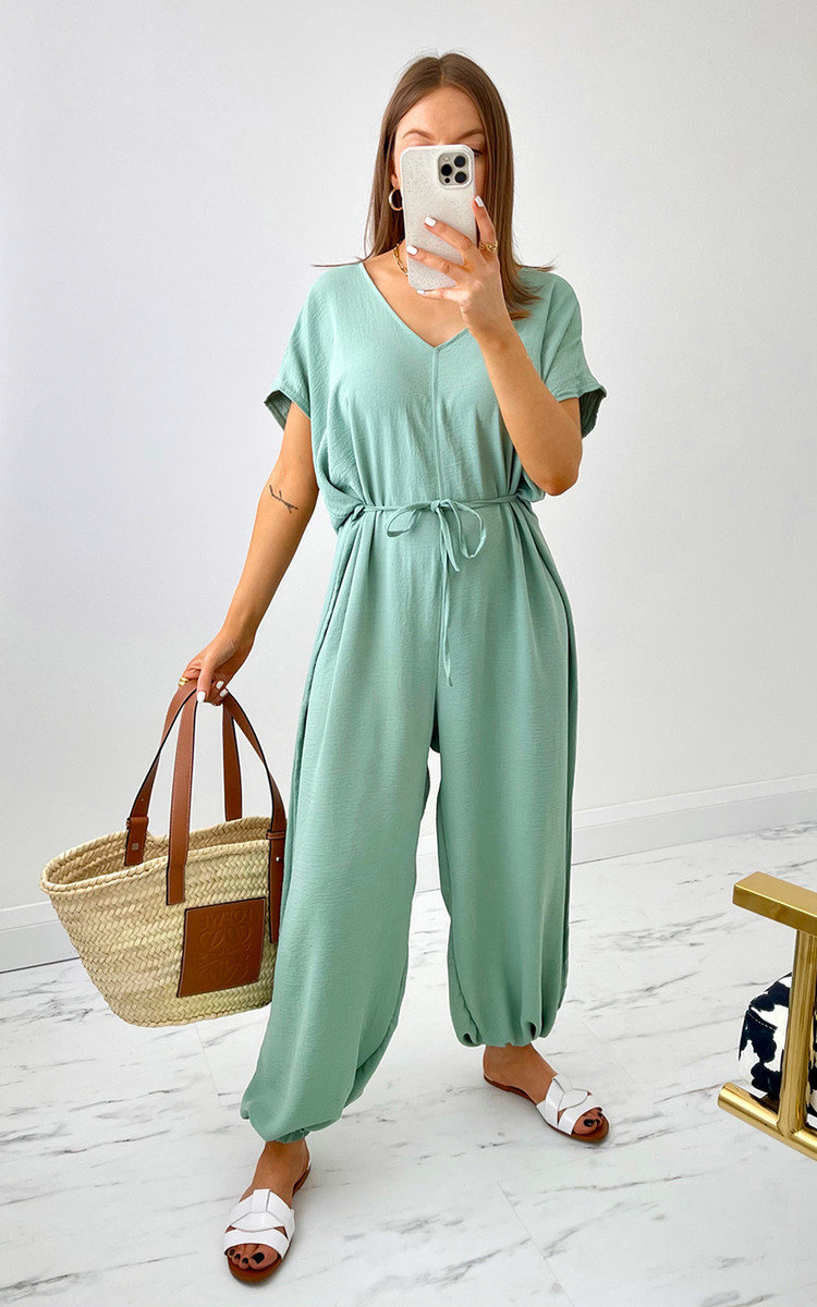 Gwyneth Oversized Jumpsuit Thumbnail Gwyneth Oversized Jumpsuit Thumbnail